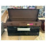 Metal tool box