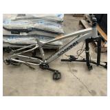Schwinn Axum sport frame