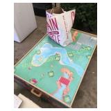 Kids train table and train set