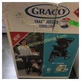 Trax jogger stroller