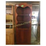 Corner cabinet