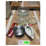 Serving bowl, kitchenware