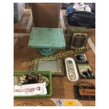 Indian pictures, cake stand