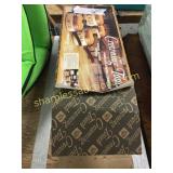 Porcelain enamel cookware