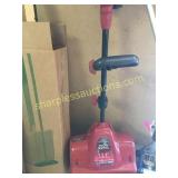 Snow Devil snow shovel