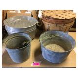 Galv. Buckets and wooden baskets
