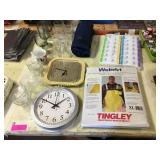 pillboxes, bibs, clocks & glassware