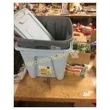 Plastic totes, light bulbs