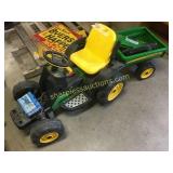 John Deere kid rider/wagon