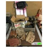 Snowboard, bb gloves, misc