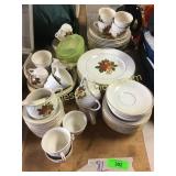 Enoch Wedgwood dish set