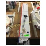 Diamond plate shoplight