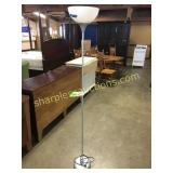 Floor lamp