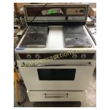 Magic Chef gas stove, 7 day guarantee