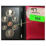 Elizabeth II coin set