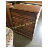 Chest of drawer