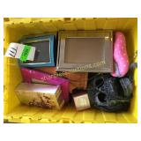 Household items, quantity 4, totes not included