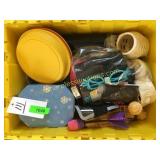 Household items, quantity 6, totes not included