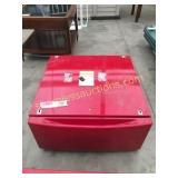 Washer/dryer under cabinet