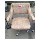 Kitchen chair on wheels