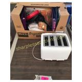 B&D toaster, household