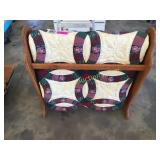 Quilt rack w/quilt