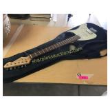 Peavey Raptor Plus Exp Guitar with case