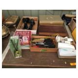 Knives, kitchen utensils, flatware/silverware,