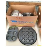 Baking dishes, baking pans, misc