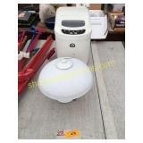 Igloo ice machine, table lamp