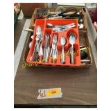 Flatware, kitchen utensils