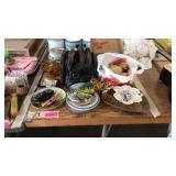 Tins, bag, collector plates, garlic pot