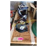 Helmet (sz. YM), snowboarding goggles