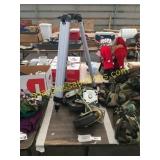 Tripod, dolly wheels(4)