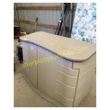 Outdoor plastic storage container