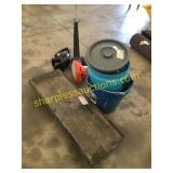 B&D edger, hedge trimmer, creeper, misc