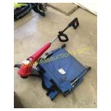 Toro trimmer, stadium chair