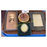 Vintage pictures, frame