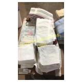 Assorted towels/wash cloths