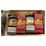 4 packs of 4 Hue wool crew socks