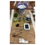 Hens on a nest, assorted glass decor, Pfaltsgraff