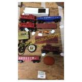 Tyco HO model 899b control, Lionel train cars