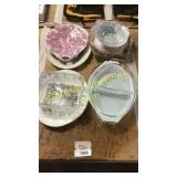 Decorative plates, baking dish