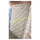Queen size mattress and box spring
