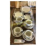 Mayer China dish/cup set