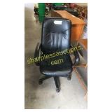 Black office chair