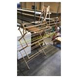 2 drying racks