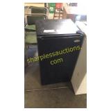 Haier apartment refrigerator ( 7 day guarantee)