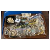 Tray of assorted jewelry