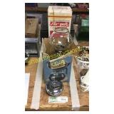 Coffee brewer, air pot